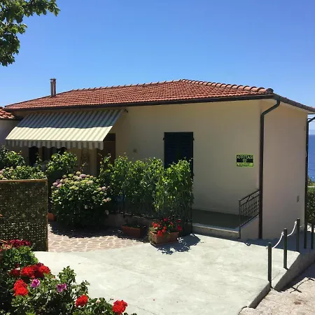 Apartment Casa Vacanze - La Vista Chiessi